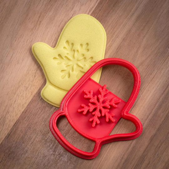 Christmas Glove Cookie Cutter