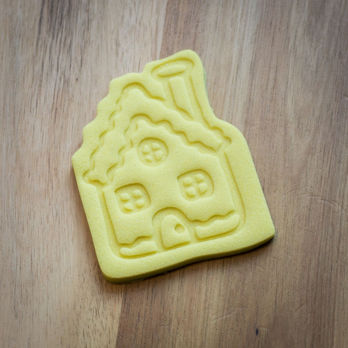 Gingerbread house cookie cutter