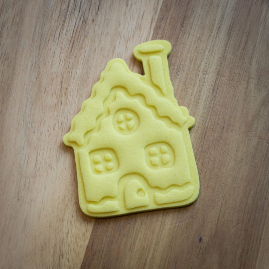 Gingerbread house cookie cutter